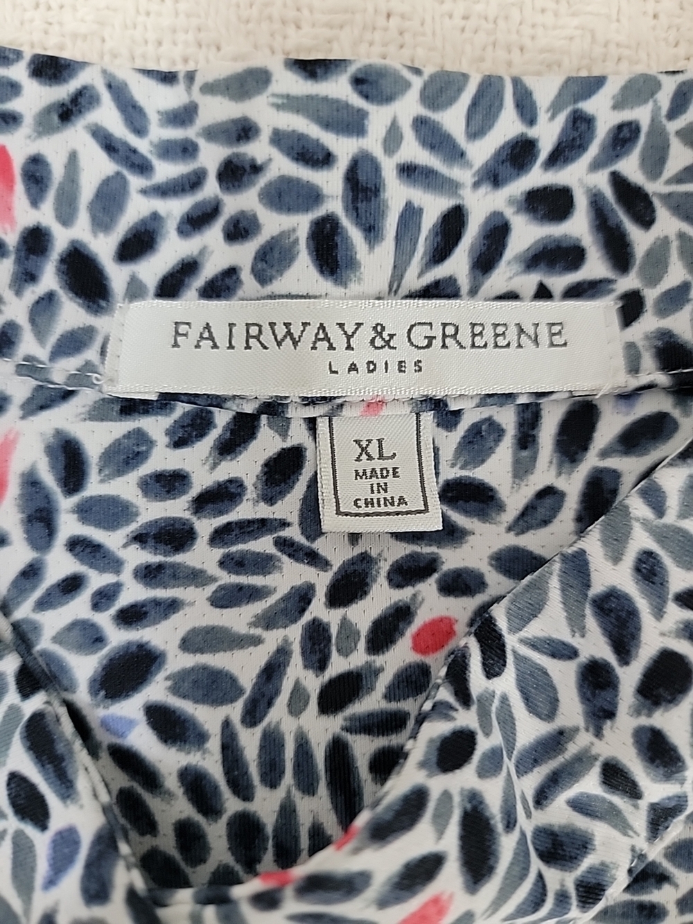 Fairway & Greene Long-Sleeve Golf Dress Print Quarter Button Packets Size XL EUC - Picture 9 of 15